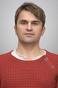 Porträt von Csőre Gábor
