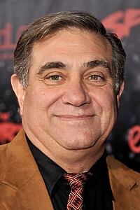 Porträt von Dan Lauria