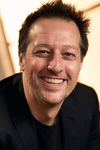 Porträt von Dave Andron