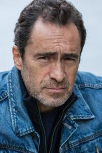 Porträt von Demián Bichir
