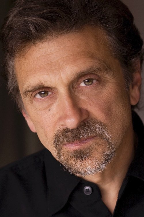 Porträt von Dennis Boutsikaris