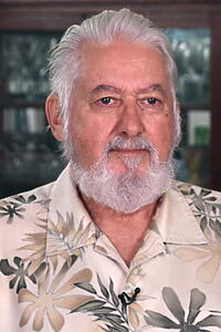 Porträt von Dennis E. Jones