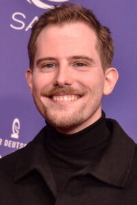 Porträt von Dennis Wolter