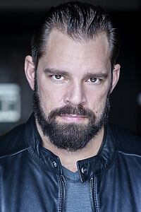 Porträt von Derek Russo