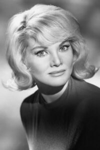 Porträt von Diane Cilento