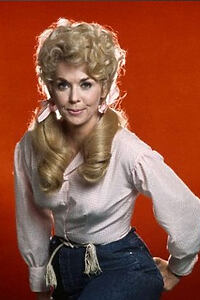 Porträt von Donna Douglas