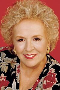 Porträt von Doris Roberts