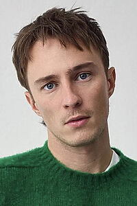 Porträt von Drew Starkey