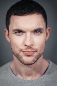Porträt von Ed Skrein