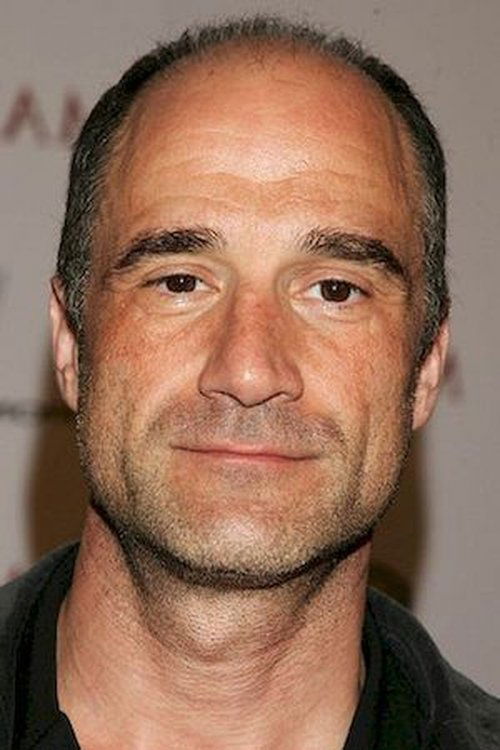 Porträt von Elias Koteas