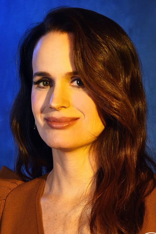 Porträt von Elizabeth Reaser
