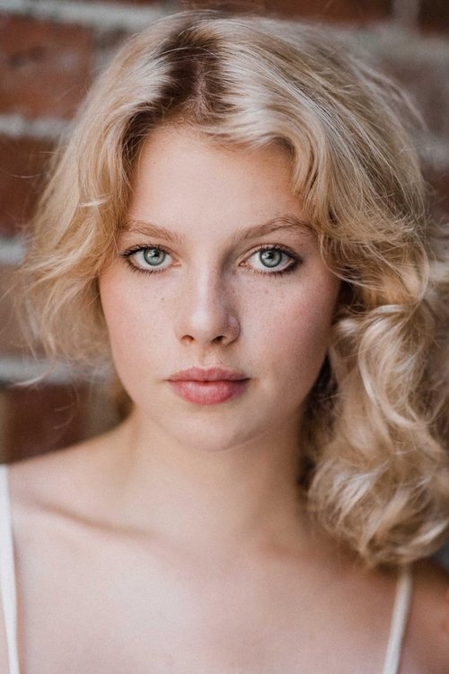 Porträt von Ella Newton