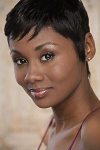 Porträt von Emayatzy Corinealdi