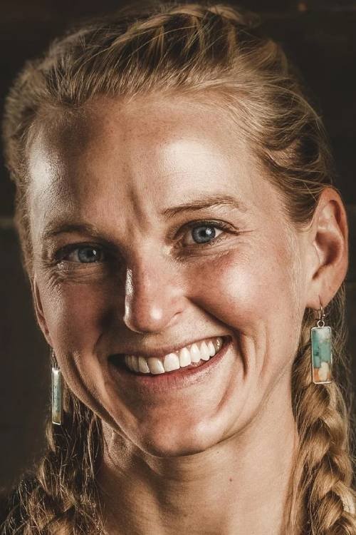Porträt von Emily Harrington