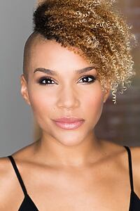 Porträt von Emmy Raver-Lampman