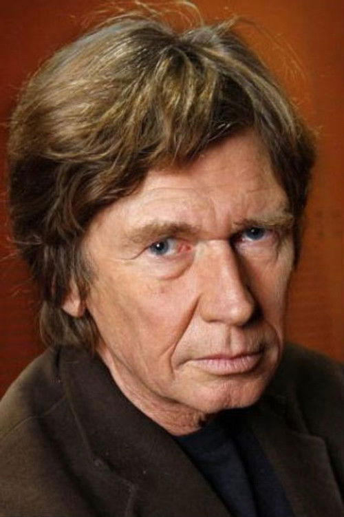 Porträt von Étienne Chatiliez