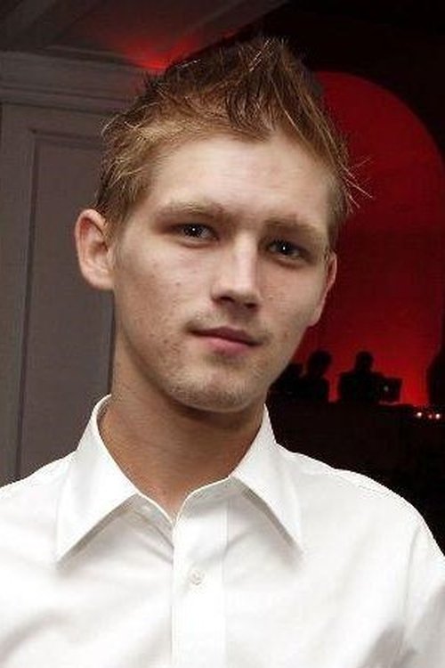Porträt von Evan Ellingson