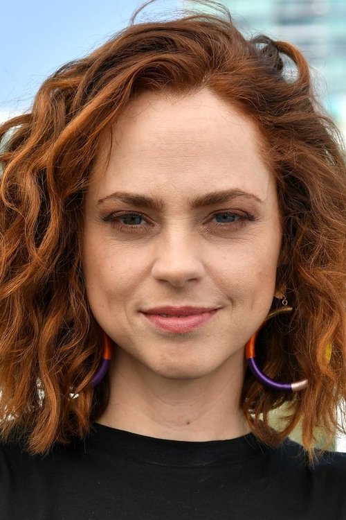 Porträt von Fiona Dourif