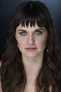 Porträt von Flora Diaz