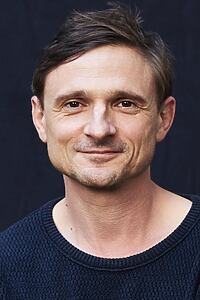 Porträt von Florian Lukas