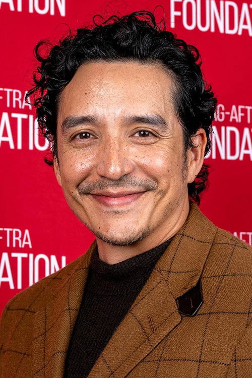 Porträt von Gabriel Luna