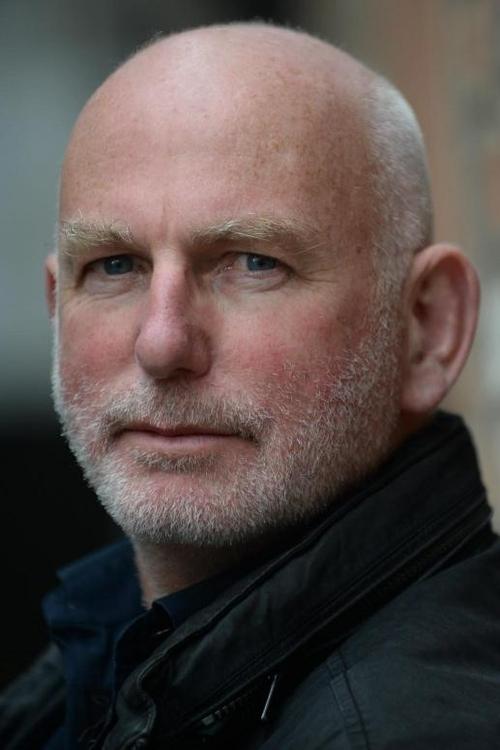 Porträt von Gary Lewis