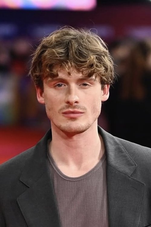 Porträt von Giles Surridge