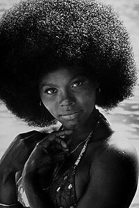 Porträt von Gloria Hendry