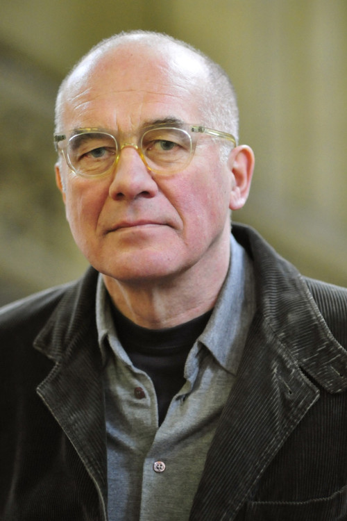 Porträt von Hanns Zischler