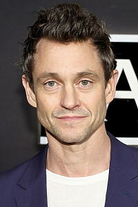Porträt von Hugh Dancy
