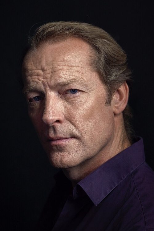 Porträt von Iain Glen
