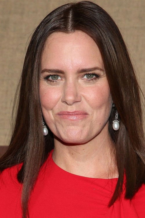 Porträt von Ione Skye