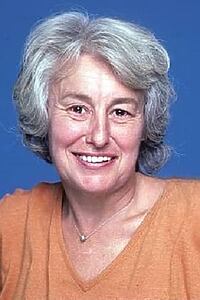 Porträt von Jacqueline Brookes