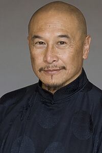 Porträt von James Lew
