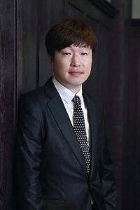 Porträt von Jang Won-seok