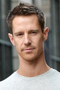 Porträt von Jason Dohring