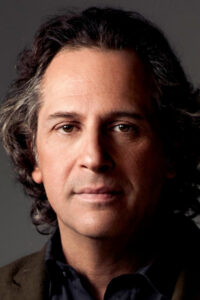 Porträt von Jason Katims
