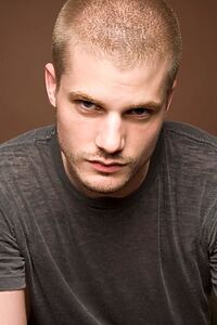 Porträt von Jay Brannan