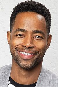 Porträt von Jay Ellis