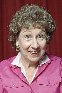Porträt von Jean Stapleton