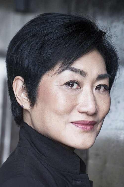 Porträt von Jean Yoon