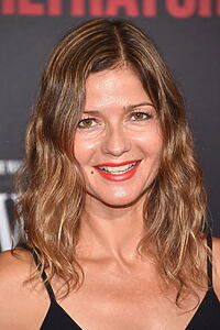 Porträt von Jill Hennessy