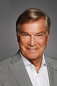 Porträt von Jochen Busse