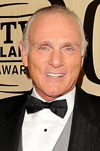 Porträt von Joe Regalbuto