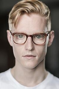 Porträt von John McCrea
