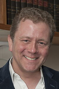 Porträt von Jon Culshaw