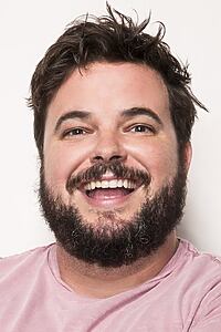 Porträt von Jon Gabrus
