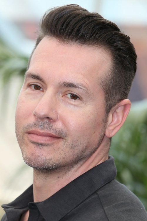 Porträt von Jon Seda