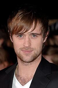 Porträt von Jonas Armstrong