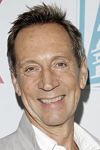 Porträt von Jonathan Hyde